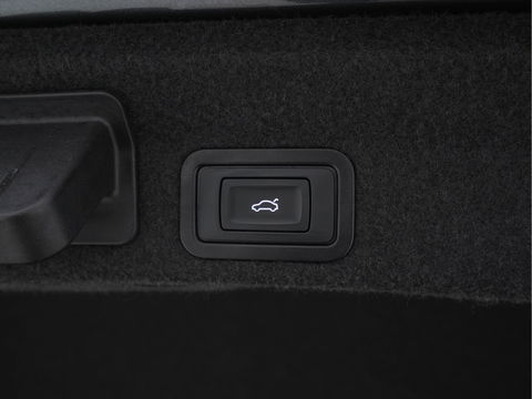 Audi S6 Limousine TDI Quattro Aut. *PANO | VALCONA-FULL-LEATHER | B&O-AUDIO | MATRIX-LED | DIGI-COCKPIT | HEAD-UP | SPORT-SEATS | BLIND-SPOT | LANE-ASSIST | MEMORY-PACK | AIR-SUSPENSION | ADAPTIVE-CRUISE | NAVI-FULLMAP
