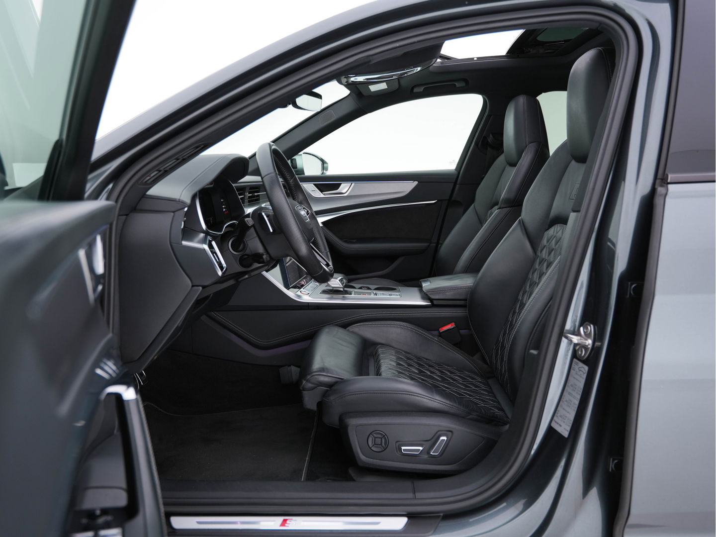 Audi S6 Limousine TDI Quattro Aut. *PANO | VALCONA-FULL-LEATHER | B&O-AUDIO | MATRIX-LED | DIGI-COCKPIT | HEAD-UP | SPORT-SEATS | BLIND-SPOT | LANE-ASSIST | MEMORY-PACK | AIR-SUSPENSION | ADAPTIVE-CRUISE | NAVI-FULLMAP