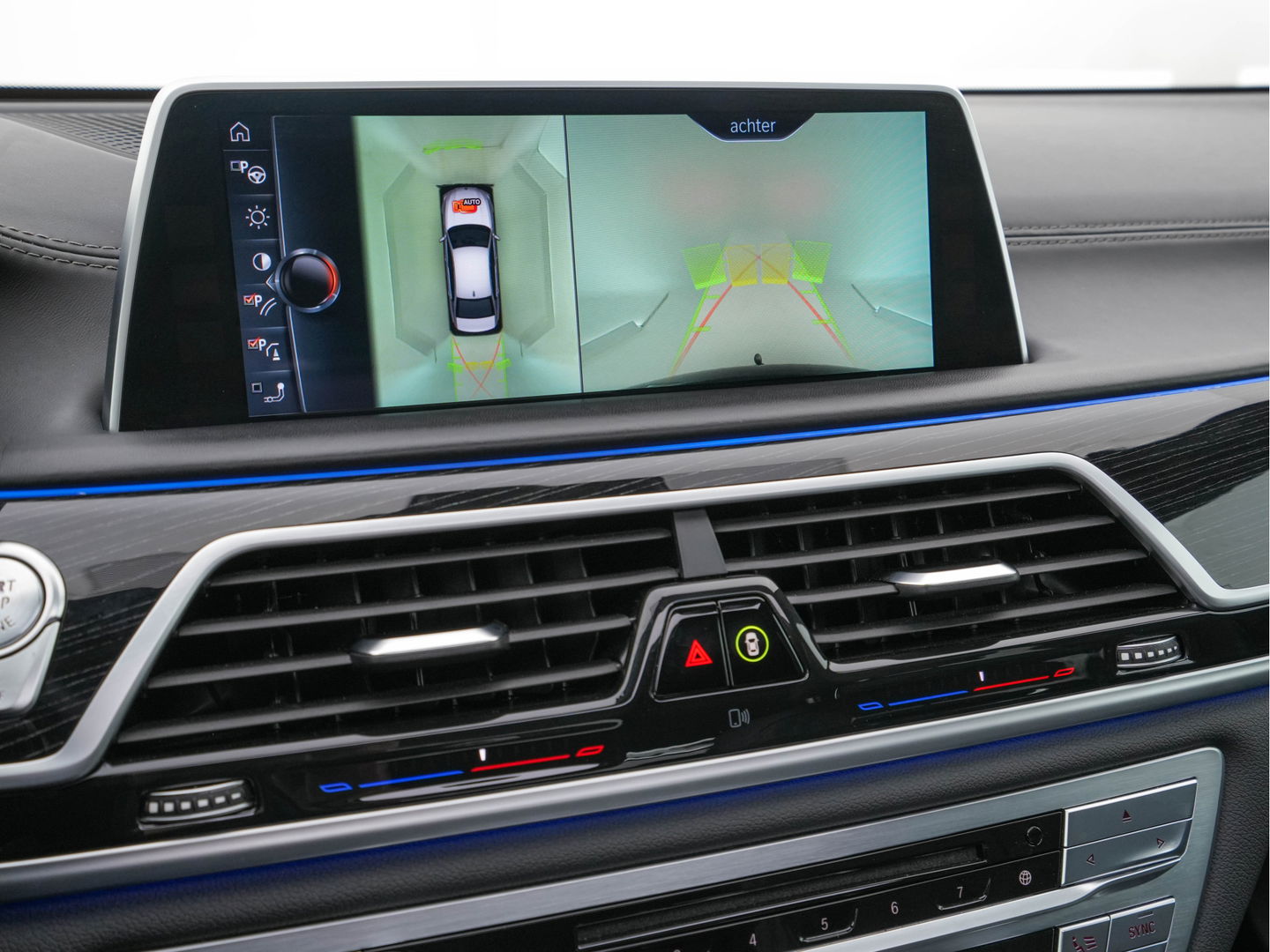 BMW 7 Serie 750Li xDrive High Executive M-Sport-Pack Carbon-Core Aut. *PANO | LASER-LED | SOFT-CLOSE | SURROUND-VIEW | HARMAN/KARDON-SURROUND | MASSAGE | MEMORY-PACK | NAVI-FULLMAP | KEYLESS | ADAPTIVE-CRUISE | HUD | ECC | PDC | COMFORT-SEATS | 20"ALU*