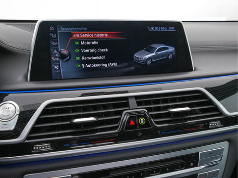 BMW 7 Serie 750Li xDrive High Executive M-Sport-Pack Carbon-Core Aut. *PANO | LASER-LED | SOFT-CLOSE | SURROUND-VIEW | HARMAN/KARDON-SURROUND | MASSAGE | MEMORY-PACK | NAVI-FULLMAP | KEYLESS | ADAPTIVE-CRUISE | HUD | ECC | PDC | COMFORT-SEATS | 20"ALU*