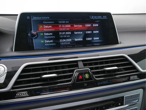 BMW 7 Serie 750Li xDrive High Executive M-Sport-Pack Carbon-Core Aut. *PANO | LASER-LED | SOFT-CLOSE | SURROUND-VIEW | HARMAN/KARDON-SURROUND | MASSAGE | MEMORY-PACK | NAVI-FULLMAP | KEYLESS | ADAPTIVE-CRUISE | HUD | ECC | PDC | COMFORT-SEATS | 20"ALU*