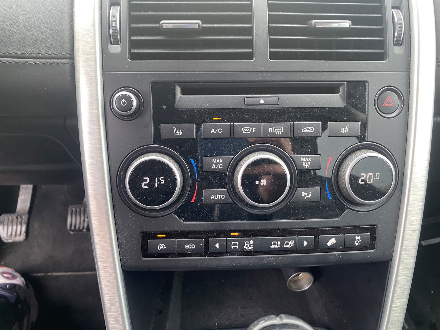 Land Rover Discovery Sport ! TURBO-DEFECT !2.0 TD4 HSE Luxury 4-WD Black-Design-Pack *NAVI-FULLMAP | XENON | FULL-LEATHER | MERIDIAN-AUDIO | CAMERA | ECC | PDC | CRUISE | LANE-ASSIST | MEMORY*