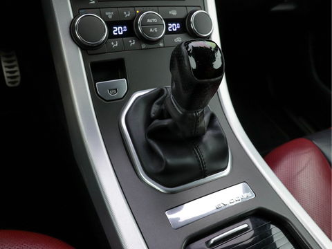 Land Rover Range Rover Evoque Coupé 2.2 eD4 2WD Prestige Tech-Pack *WRAPPED | BI-XENON | LUXURY-LEATHER | MERIDIAN-SOUNDSYSTEM | CAMERA | CRUISE | MEMORY-PACK | SPORT-SEATS | 19"ALU*