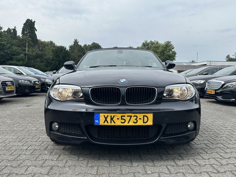 BMW 1 Serie Cabrio 120d Exclusive Edition M-Sportpack [ RHD ] DISTRIBUTIE-KETTING GEBROKEN *FULL-LEATHER | ECC | HEATED-SPORTSEATS | PDC | CRUISE | AIRSCARF | 18"ALU*