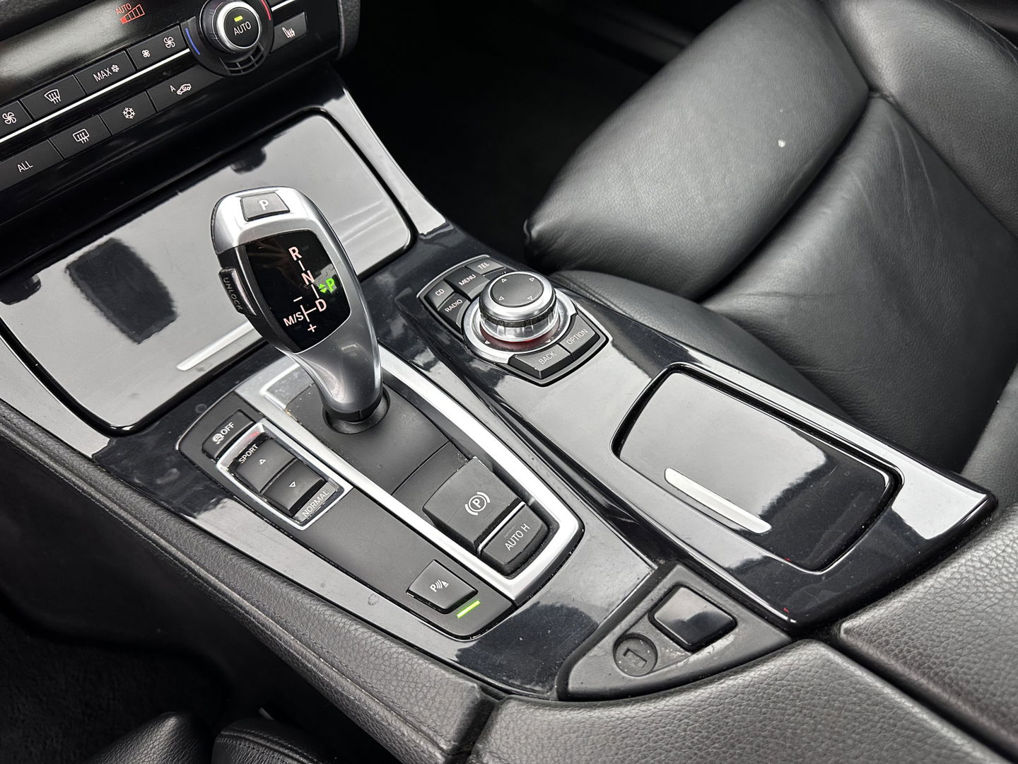 BMW 5 Serie 530d High Executive Aut. * XENON | DAKOTA-FULL-LEATHER | MEMORY-PACK | NAVI-FULLMAP | ECC | PDC | CRUISE | COMFORT-SEATS | 18"ALU*