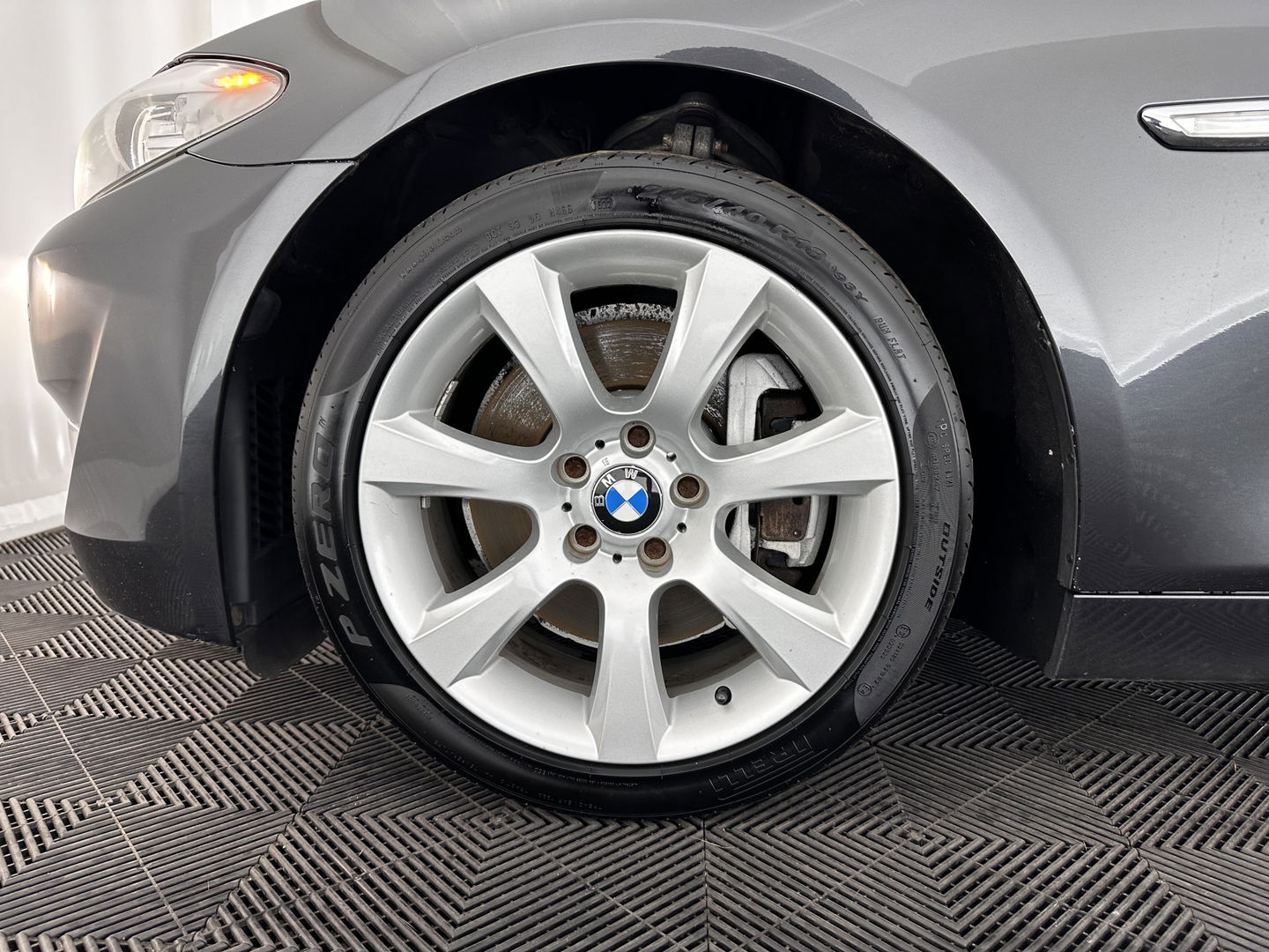 BMW 5 Serie 530d High Executive Aut. * XENON | DAKOTA-FULL-LEATHER | MEMORY-PACK | NAVI-FULLMAP | ECC | PDC | CRUISE | COMFORT-SEATS | 18"ALU*