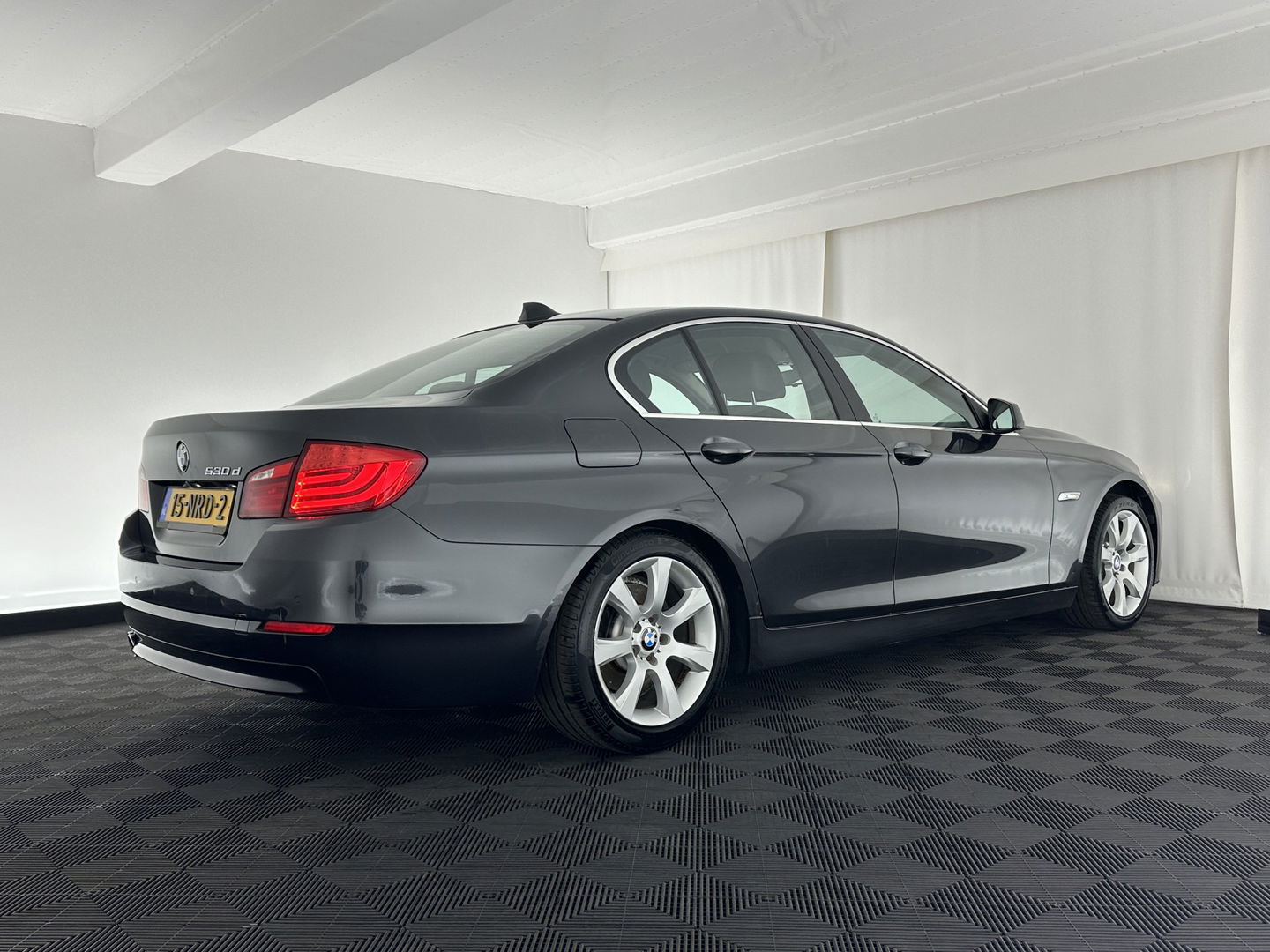 BMW 5 Serie 530d High Executive Aut. * XENON | DAKOTA-FULL-LEATHER | MEMORY-PACK | NAVI-FULLMAP | ECC | PDC | CRUISE | COMFORT-SEATS | 18"ALU*