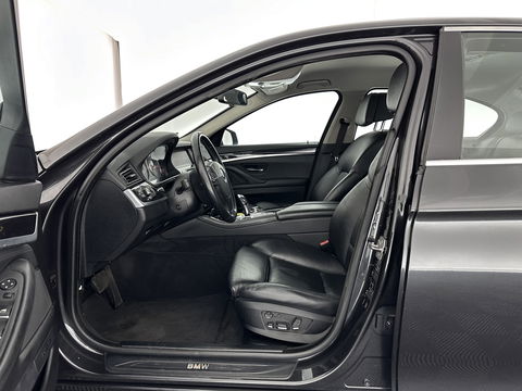 BMW 5 Serie 530d High Executive Aut. * XENON | DAKOTA-FULL-LEATHER | MEMORY-PACK | NAVI-FULLMAP | ECC | PDC | CRUISE | COMFORT-SEATS | 18"ALU*