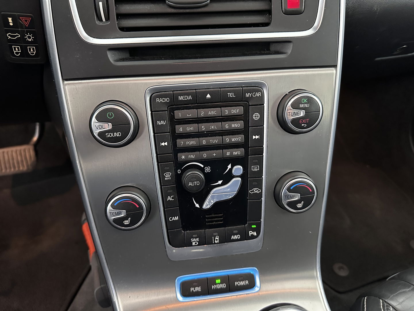 Volvo V60 2.4 D6 AWD Plug-In Hybrid Summum Aut. *PANO | XENON | FULL-LEATHER | PREMIUM-SOUND | NAVI-FULLMAP | MEMORY-PACK | ADAPTIVE-CRUISE | CAMERA | SPORT-SEATS | 18"ALU*