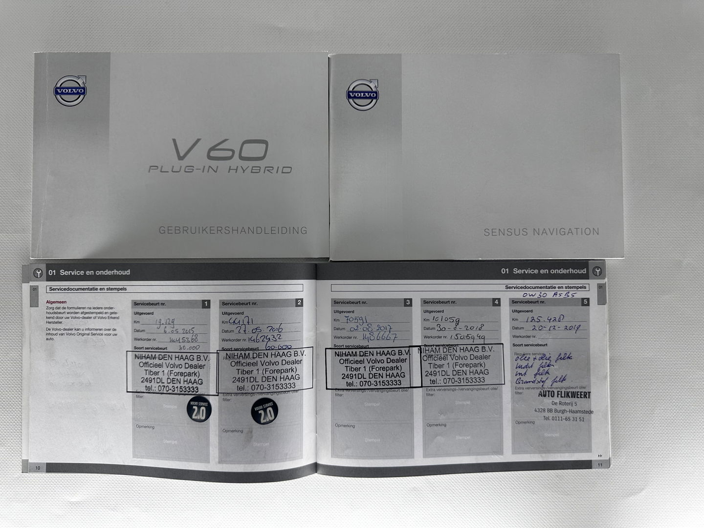 Volvo V60 2.4 D6 AWD Plug-In Hybrid Summum Aut. *PANO | XENON | FULL-LEATHER | PREMIUM-SOUND | NAVI-FULLMAP | MEMORY-PACK | ADAPTIVE-CRUISE | CAMERA | SPORT-SEATS | 18"ALU*