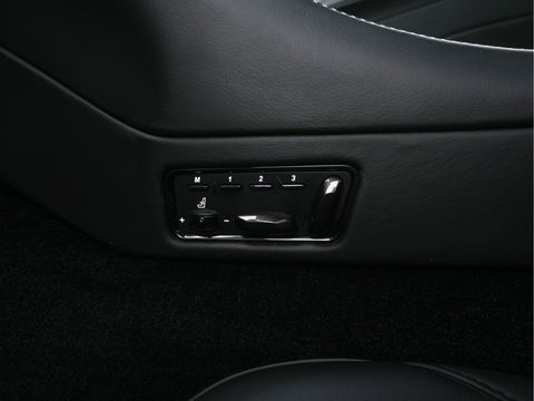 Aston Martin Vanquish 6.0 V12 Touchtronic 2+2 *CERAMIC-BRAKES | B&O-SURROUND | CARBON | FULL-LEATHER | XENON | MEMORY-PACK | NAVI-FULLMAP | CAMERA | DAB | ECC | PDC | CRUISE*