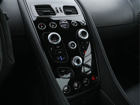 Aston Martin Vanquish 6.0 V12 Touchtronic 2+2 *CERAMIC-BRAKES | B&O-SURROUND | CARBON | FULL-LEATHER | XENON | MEMORY-PACK | NAVI-FULLMAP | CAMERA | DAB | ECC | PDC | CRUISE*