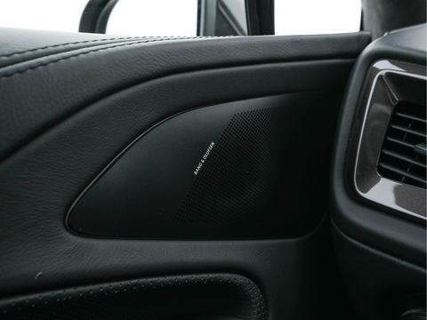 Aston Martin Vanquish 6.0 V12 Touchtronic 2+2 *CERAMIC-BRAKES | B&O-SURROUND | CARBON | FULL-LEATHER | XENON | MEMORY-PACK | NAVI-FULLMAP | CAMERA | DAB | ECC | PDC | CRUISE*