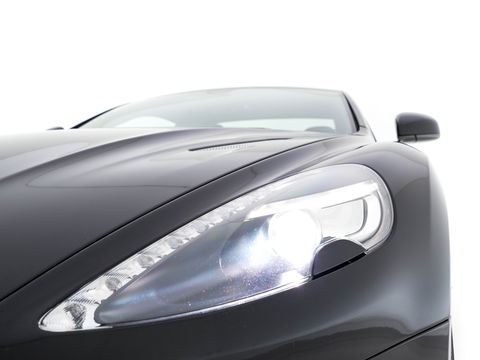 Aston Martin Vanquish 6.0 V12 Touchtronic 2+2 *CERAMIC-BRAKES | B&O-SURROUND | CARBON | FULL-LEATHER | XENON | MEMORY-PACK | NAVI-FULLMAP | CAMERA | DAB | ECC | PDC | CRUISE*