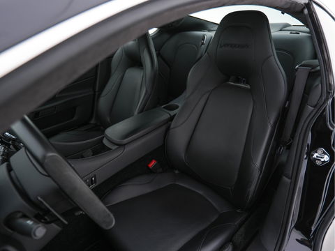 Aston Martin Vanquish 6.0 V12 Touchtronic 2+2 *CERAMIC-BRAKES | B&O-SURROUND | CARBON | FULL-LEATHER | XENON | MEMORY-PACK | NAVI-FULLMAP | CAMERA | DAB | ECC | PDC | CRUISE*