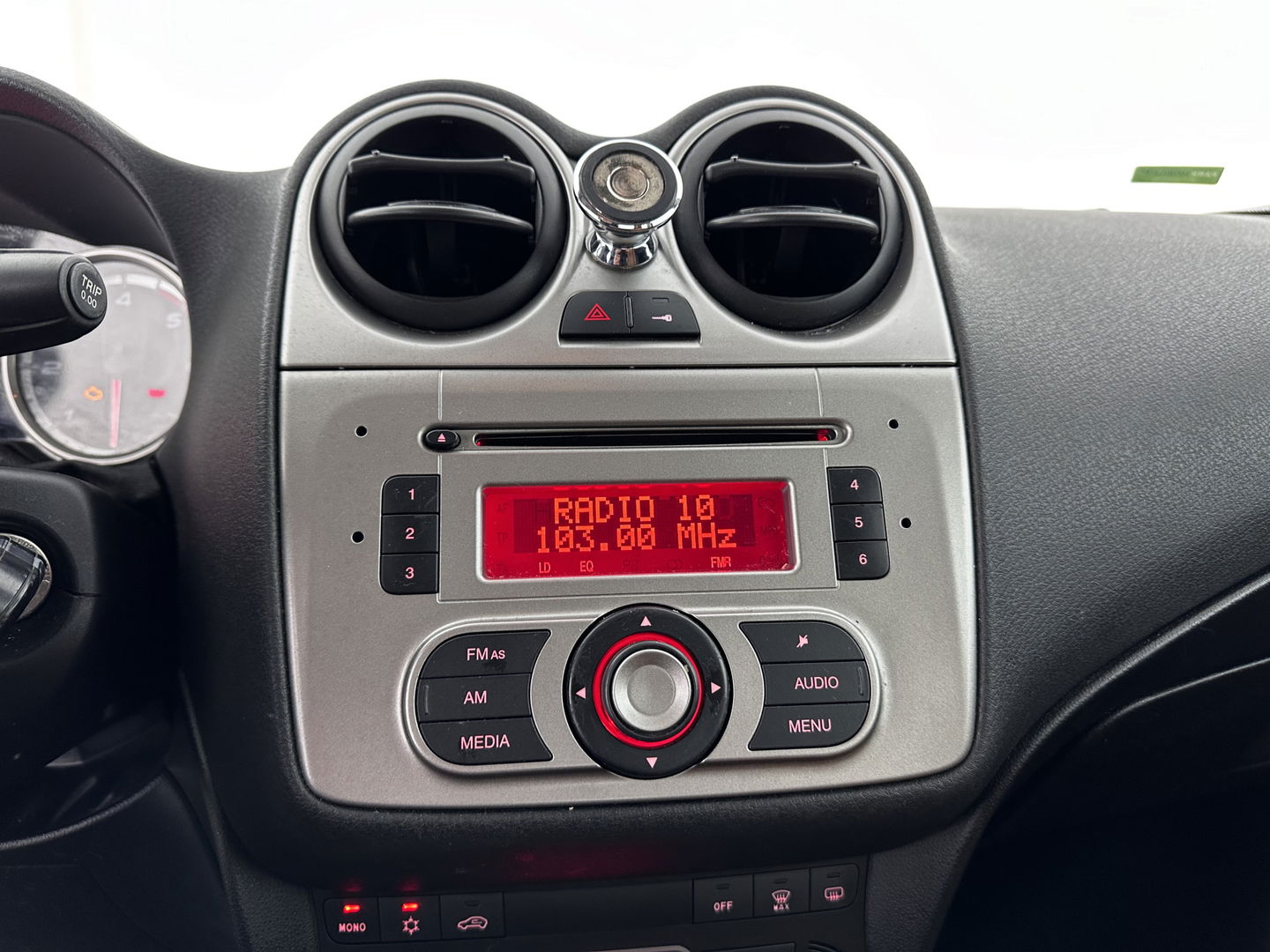Alfa Romeo MiTo 1.3 JTDm ECO Essential *FULL-LEATHER | ECC | PDC | CRUISE | SPORT-SEATS | 17"ALU*