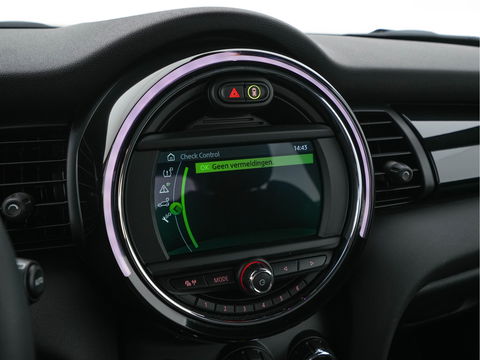MINI Mini Electric Essential 33 kWh [3-Fase] (INCL-BTW) *FULL-LED | DIGI-COCKPIT | 1/2-LEATHER | CAMERA | KEYLESS | SPORT-SEATS | NAVI-FULLMAP | AMBIENT-LIGHT | DAB | CRUISE | SPORT-SEATS | 17"ALU*