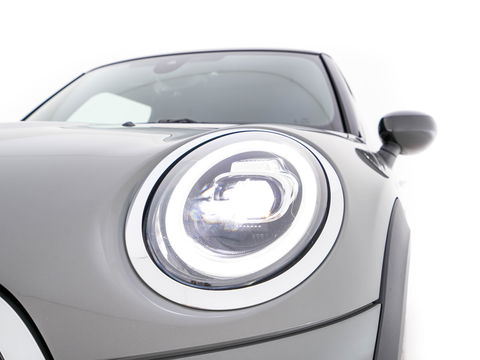 MINI Mini Electric Essential 33 kWh [3-Fase] (INCL-BTW) *FULL-LED | DIGI-COCKPIT | 1/2-LEATHER | CAMERA | KEYLESS | SPORT-SEATS | NAVI-FULLMAP | AMBIENT-LIGHT | DAB | CRUISE | SPORT-SEATS | 17"ALU*
