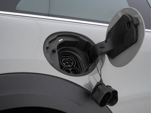 MINI Mini Electric Essential 33 kWh [3-Fase] (INCL-BTW) *FULL-LED | DIGI-COCKPIT | 1/2-LEATHER | CAMERA | KEYLESS | SPORT-SEATS | NAVI-FULLMAP | AMBIENT-LIGHT | DAB | CRUISE | SPORT-SEATS | 17"ALU*