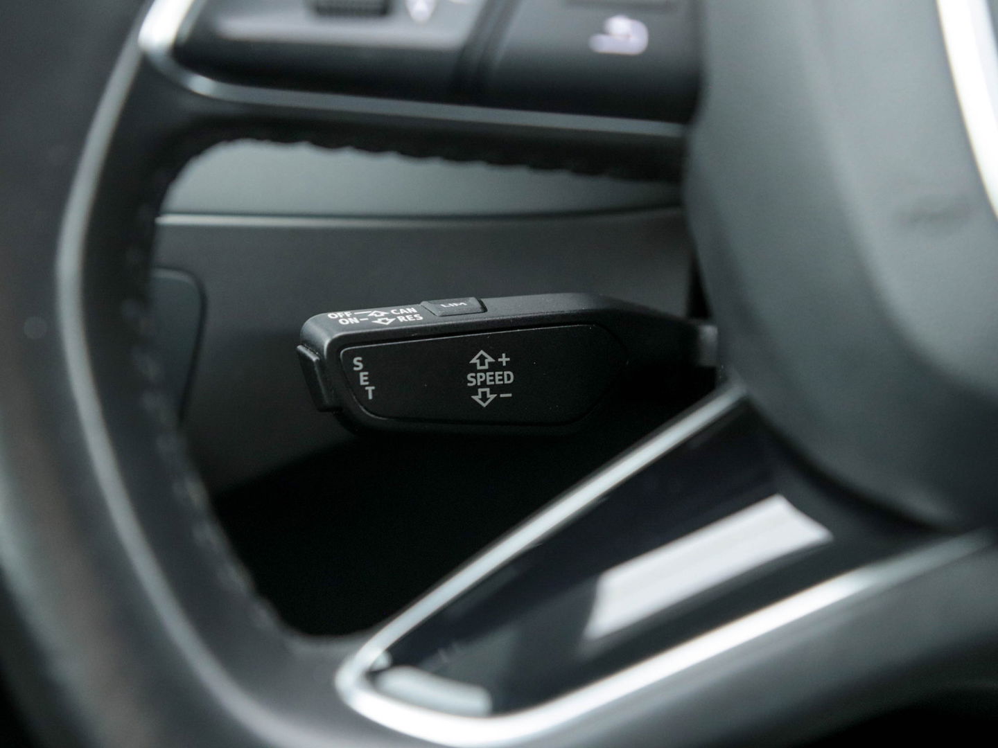 Audi Q7 3.0 TDI Quattro Pro Line S Aut. *LEATHER-ALCANTARA | BI-XENON | NAVI-FULLMAP | CAMERA | ECC | KEYLESS | PDC | CRUISE | HEATED-SPORT-SEATS | SHIFT-PADDLES | TOWBAR | 19"ALU*