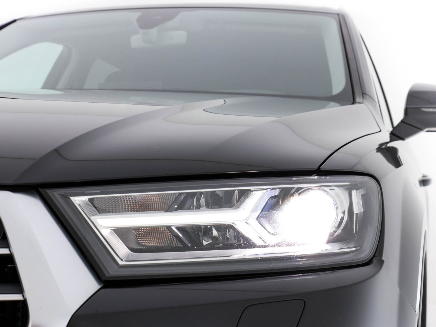 Audi Q7 3.0 TDI Quattro Pro Line S Aut. *LEATHER-ALCANTARA | BI-XENON | NAVI-FULLMAP | CAMERA | ECC | KEYLESS | PDC | CRUISE | HEATED-SPORT-SEATS | SHIFT-PADDLES | TOWBAR | 19"ALU*