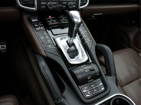Porsche Cayenne 3.0 S E-Hybrid (model-2016) Aut. *PANO | BI-XENON | FULL-LEATHER | NAVI-FULLMAP |  BOSE-SURROUND-AUDIO | AIR-SUSPENSION | ECC | PDC | CRUISE | MEMORY*