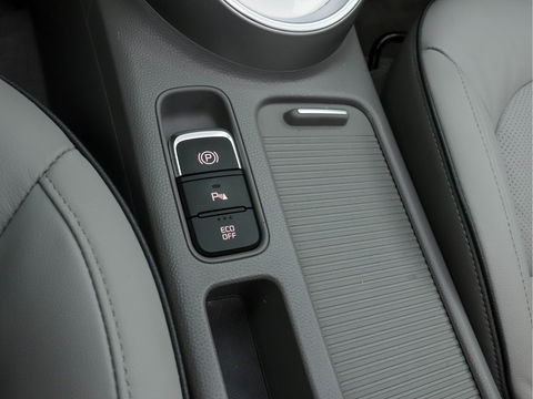 Kia Soul EV Executive Plus Line (INCL-BTW) Aut.*PANO | LUXURY-LEATHER | NAVI-FULLMAP | FULL-LED | KEYLESS | CAMERA | ECC | PDC | CRUISE | DAB | DIGI-COCKPIT | HEATED/COOLED-COMFORTSEATS | CARPLAY | 16"ALU*
