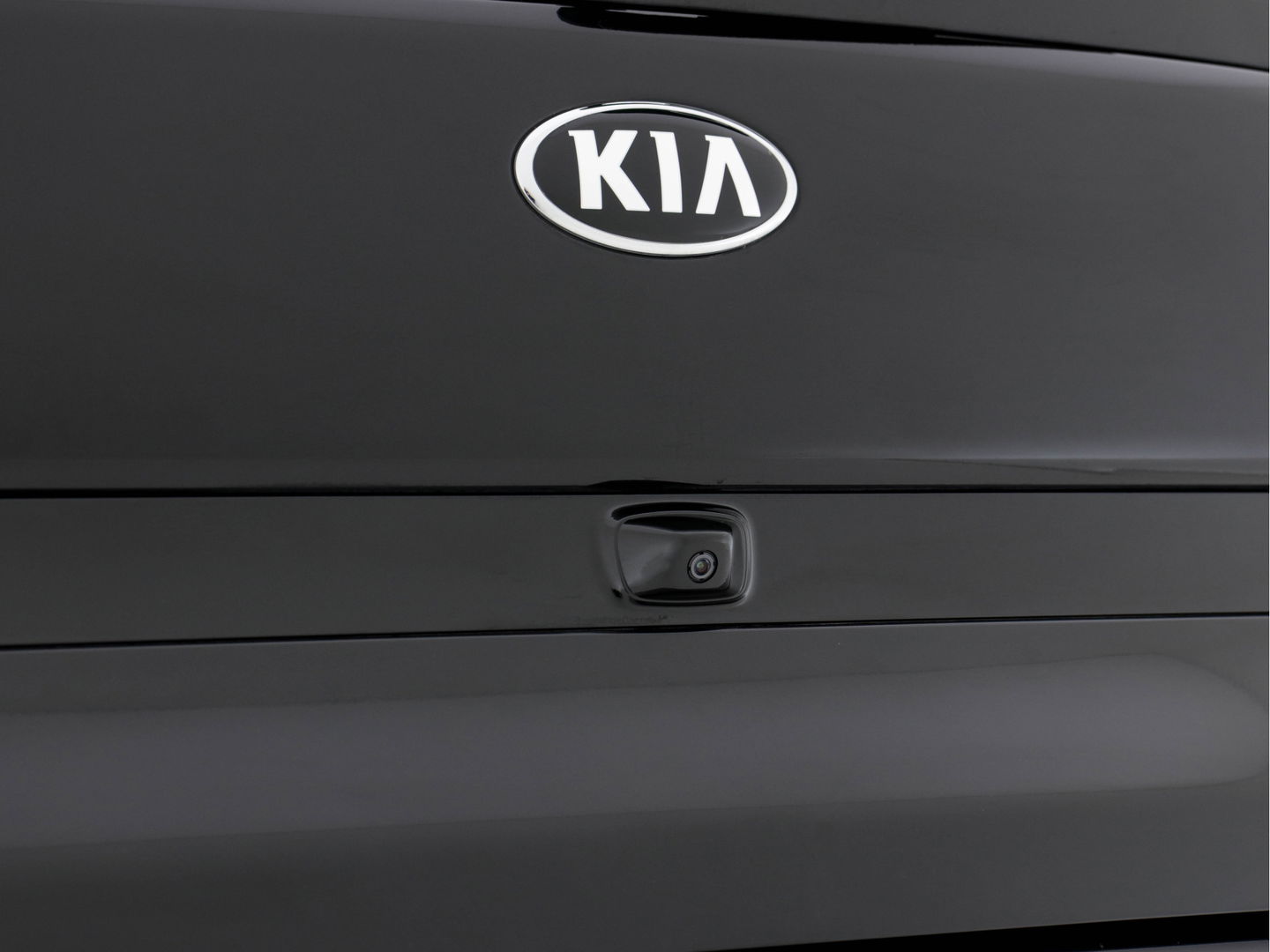 Kia Soul EV Executive Plus Line (INCL-BTW) Aut.*PANO | LUXURY-LEATHER | NAVI-FULLMAP | FULL-LED | KEYLESS | CAMERA | ECC | PDC | CRUISE | DAB | DIGI-COCKPIT | HEATED/COOLED-COMFORTSEATS | CARPLAY | 16"ALU*