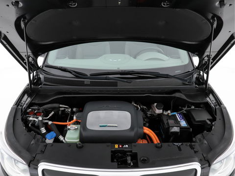 Kia Soul EV Executive Plus Line (INCL-BTW) Aut.*PANO | LUXURY-LEATHER | NAVI-FULLMAP | FULL-LED | KEYLESS | CAMERA | ECC | PDC | CRUISE | DAB | DIGI-COCKPIT | HEATED/COOLED-COMFORTSEATS | CARPLAY | 16"ALU*