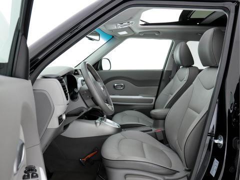 Kia Soul EV Executive Plus Line (INCL-BTW) Aut.*PANO | LUXURY-LEATHER | NAVI-FULLMAP | FULL-LED | KEYLESS | CAMERA | ECC | PDC | CRUISE | DAB | DIGI-COCKPIT | HEATED/COOLED-COMFORTSEATS | CARPLAY | 16"ALU*
