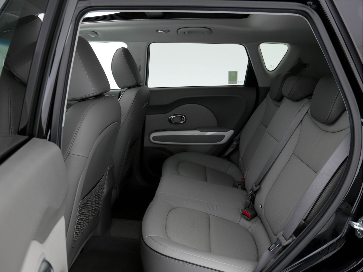 Kia Soul EV Executive Plus Line (INCL-BTW) Aut.*PANO | LUXURY-LEATHER | NAVI-FULLMAP | FULL-LED | KEYLESS | CAMERA | ECC | PDC | CRUISE | DAB | DIGI-COCKPIT | HEATED/COOLED-COMFORTSEATS | CARPLAY | 16"ALU*