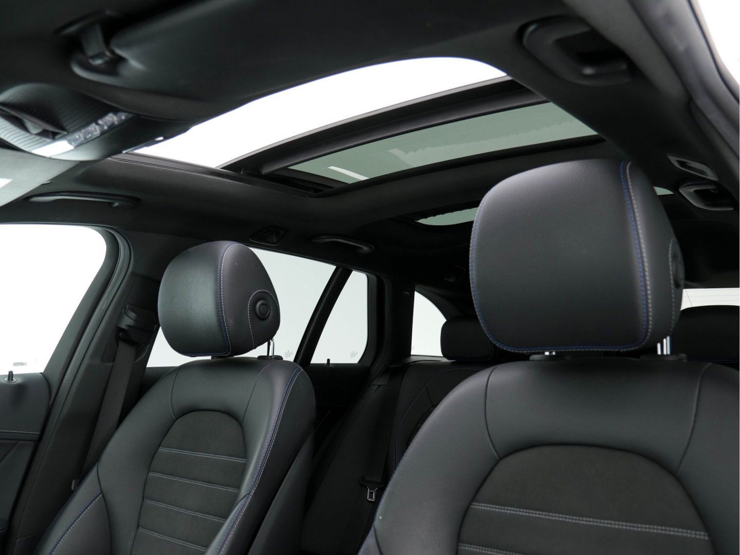 Mercedes-Benz C-Klasse Estate 300 e Business-Solution AMG-Limited Business-Plus-Pack Aut. *PANO | LEATHER-ALCANTARA | FULL-LED | NAVI-FULLMAP | SURROUND-VIEW | BLIND-SPOT | PREMIUM-AUDIO | DAB | APP-CONNECT | AMBIENT-LIGHT | DIGI-COCKPIT | SPORT-SEATS | 18"ALU*