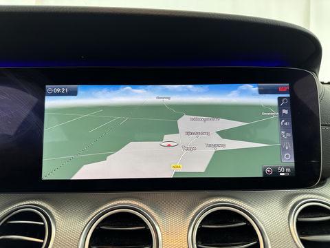 Mercedes-Benz E-Klasse 220 d AMG-Line Aut *PANO | FULL-LED | LEATHER-MICROFIBRE | WIDE-SCREEN | NAVI-FULLMAP | AMBIENCE-LIGHT | ECC | PDC | CRUISE*