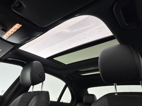 Mercedes-Benz E-Klasse 220 d AMG-Line Aut *PANO | FULL-LED | LEATHER-MICROFIBRE | WIDE-SCREEN | NAVI-FULLMAP | AMBIENCE-LIGHT | ECC | PDC | CRUISE*