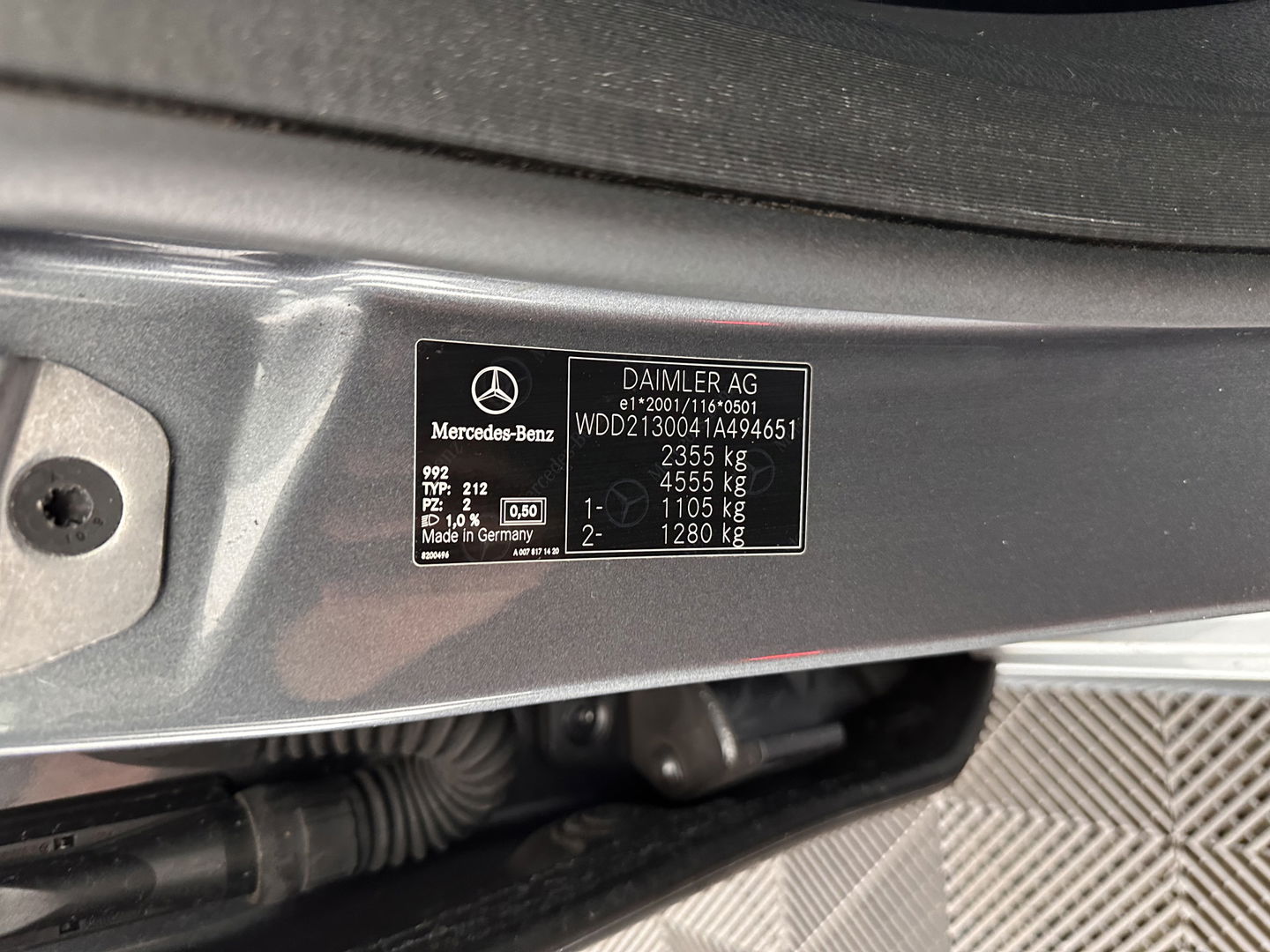 Mercedes-Benz E-Klasse 220 d AMG-Line Aut *PANO | FULL-LED | LEATHER-MICROFIBRE | WIDE-SCREEN | NAVI-FULLMAP | AMBIENCE-LIGHT | ECC | PDC | CRUISE*