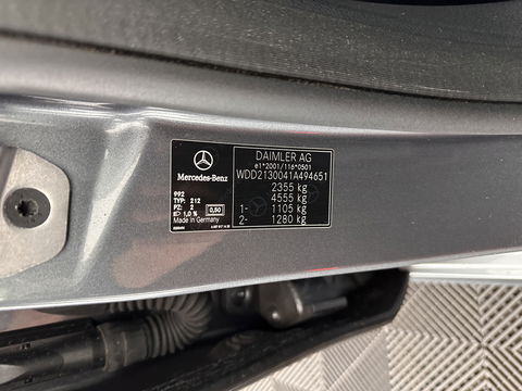 Mercedes-Benz E-Klasse 220 d AMG-Line Aut *PANO | FULL-LED | LEATHER-MICROFIBRE | WIDE-SCREEN | NAVI-FULLMAP | AMBIENCE-LIGHT | ECC | PDC | CRUISE*