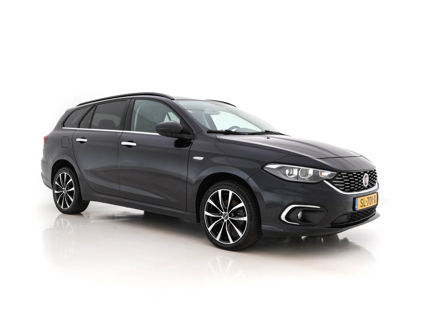 Fiat Tipo Stationwagon 1.6 MultiJet 16v Business Lusso *LUXURY-LEATHER | NAVI-FULLMAP | CAMERA | ECC | PDC | CRUISE | CARPLAY | HEATED-COMFORTSEATS | TOWBAR | 17"ALU*