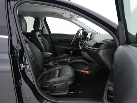 Fiat Tipo Stationwagon 1.6 MultiJet 16v Business Lusso *LUXURY-LEATHER | NAVI-FULLMAP | CAMERA | ECC | PDC | CRUISE | CARPLAY | HEATED-COMFORTSEATS | TOWBAR | 17"ALU*