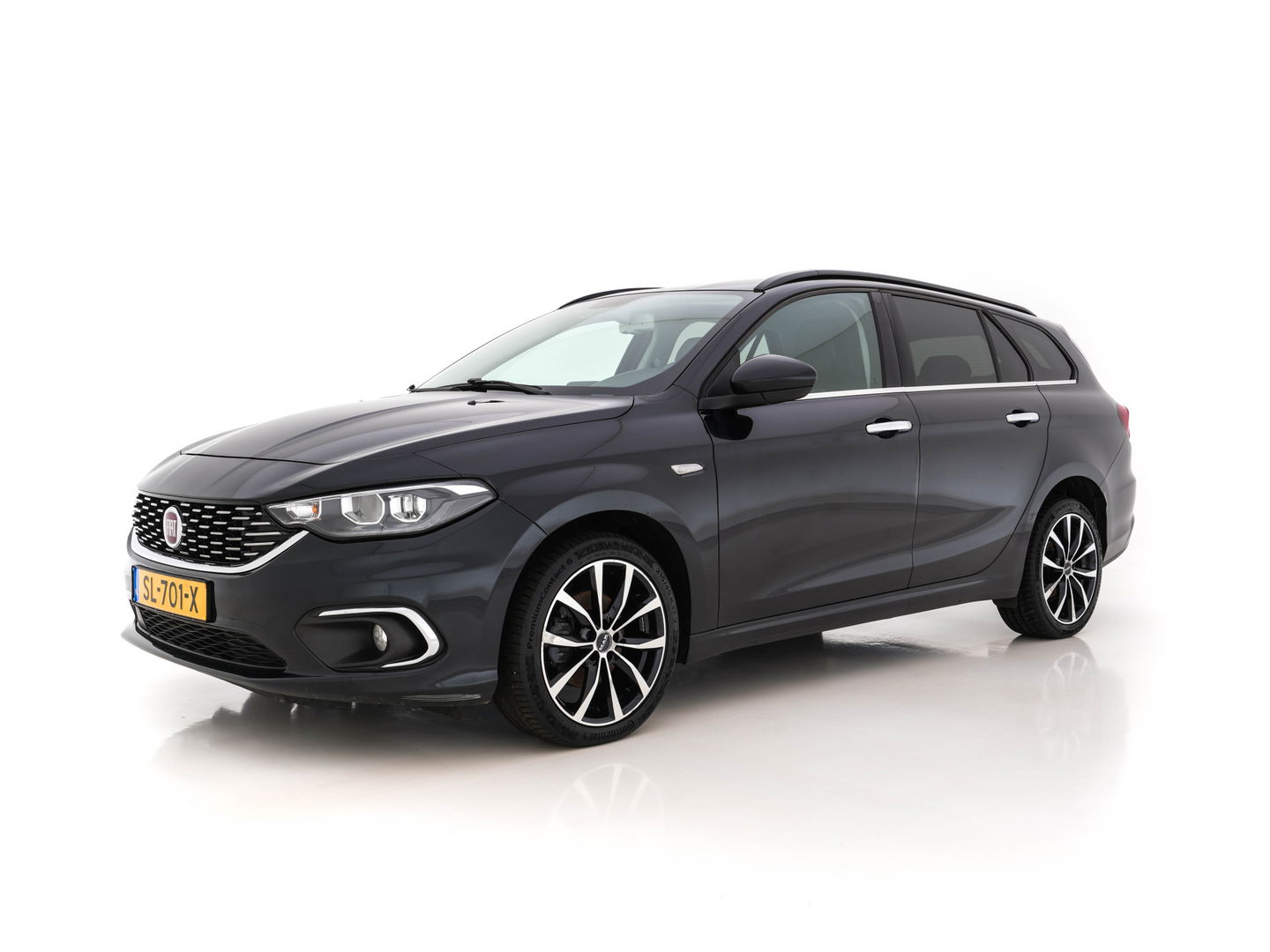 Fiat Tipo Stationwagon 1.6 MultiJet 16v Business Lusso *LUXURY-LEATHER | NAVI-FULLMAP | CAMERA | ECC | PDC | CRUISE | CARPLAY | HEATED-COMFORTSEATS | TOWBAR | 17"ALU*