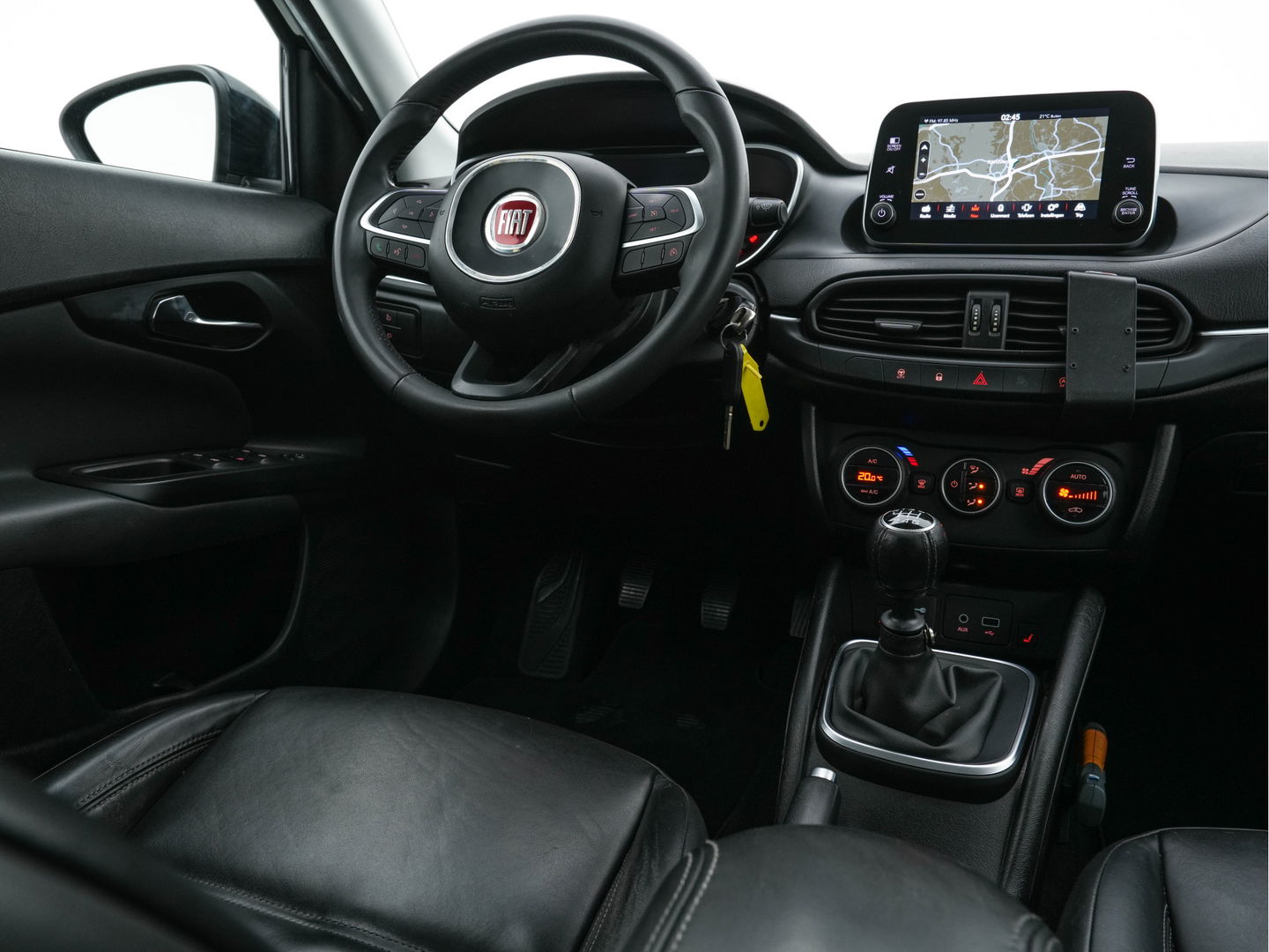 Fiat Tipo Stationwagon 1.6 MultiJet 16v Business Lusso *LUXURY-LEATHER | NAVI-FULLMAP | CAMERA | ECC | PDC | CRUISE | CARPLAY | HEATED-COMFORTSEATS | TOWBAR | 17"ALU*