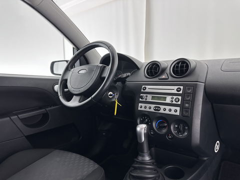 Ford Fiesta 1.3 Futura [ apk tot 09-12-2025 ] * AIRCO | RADIO-CD | 16"ALU *