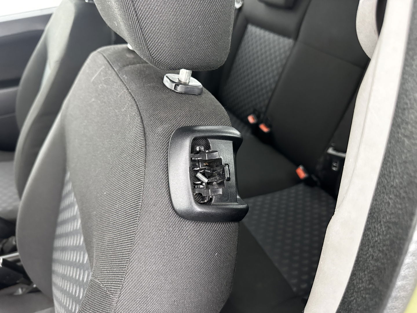 Ford Fiesta 1.3 Futura [ apk tot 09-12-2025 ] * AIRCO | RADIO-CD | 16"ALU *