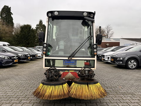 Schmidt SWINGO 200 Compact Sweeper