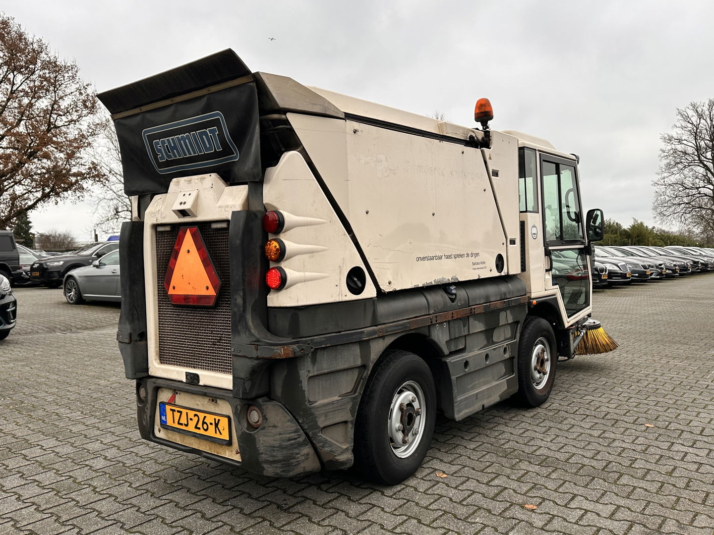 Schmidt SWINGO 200 Compact Sweeper