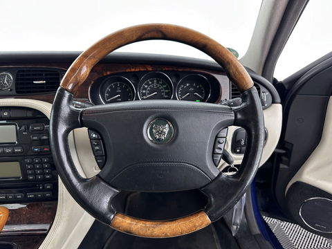 Jaguar XJ 3.5 V8 Executive Aut. *RHD* *FULL-LEATHER | XENON | ECC | PDC | CRUISE*