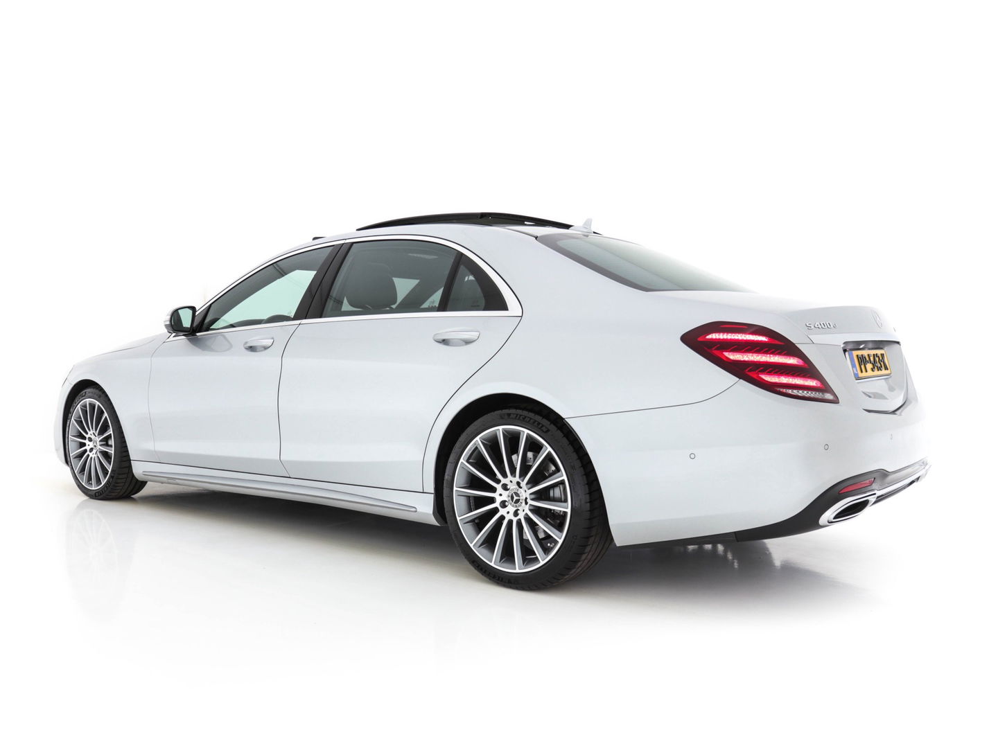 Mercedes-Benz S-Klasse 400d 4-Matic Lang AMG-LINE-PLUS Aut. *PANO | DISTRONIC | BURMESTER-SURROUND | SURROUND-VIEW | KEYLESS | BLIND-SPOT | AIRMATIC | FULL-LEATHER  | FULL-LED | ECC | PDC | MEMORY | VDIGI-COCKPIT | AMBIENT-LIGHTNING*