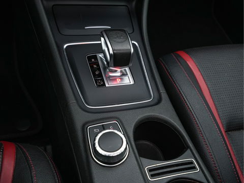 Mercedes-Benz GLA 45 AMG 4-Matic *PANO | PERFORMANCE-SPORT-SEATS | HARMANN/KARDON-AUDIO | NAVI-FULLMAP | DISTRONIC | BLIND-SPOT | BI-XENON | KEYLESS | CAMERA | ECC | PDC | MEMORY-PACK | SPORT-SEATS | 20"ALU*