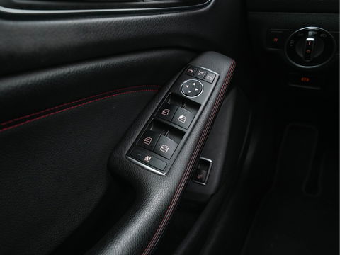 Mercedes-Benz GLA 45 AMG 4-Matic *PANO | PERFORMANCE-SPORT-SEATS | HARMANN/KARDON-AUDIO | NAVI-FULLMAP | DISTRONIC | BLIND-SPOT | BI-XENON | KEYLESS | CAMERA | ECC | PDC | MEMORY-PACK | SPORT-SEATS | 20"ALU*