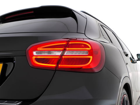 Mercedes-Benz GLA 45 AMG 4-Matic *PANO | PERFORMANCE-SPORT-SEATS | HARMANN/KARDON-AUDIO | NAVI-FULLMAP | DISTRONIC | BLIND-SPOT | BI-XENON | KEYLESS | CAMERA | ECC | PDC | MEMORY-PACK | SPORT-SEATS | 20"ALU*