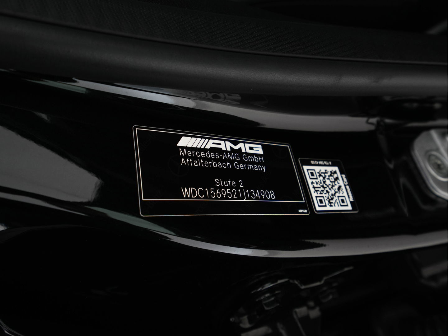 Mercedes-Benz GLA 45 AMG 4-Matic *PANO | PERFORMANCE-SPORT-SEATS | HARMANN/KARDON-AUDIO | NAVI-FULLMAP | DISTRONIC | BLIND-SPOT | BI-XENON | KEYLESS | CAMERA | ECC | PDC | MEMORY-PACK | SPORT-SEATS | 20"ALU*